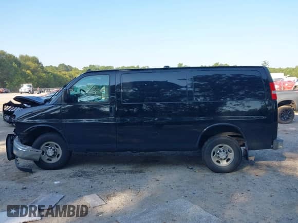 2017 Chevrolet Express Cargo с VIN 1GCWGAFFXH1140568, выставлен на аукционе IAAI как лот 43108676 с пробегом 196 900 миль миль и . История ставок и продаж доступна на DreamBid. Изображение 15.
