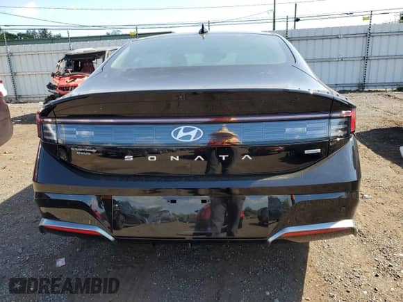 2024 Hyundai Sonata SEL с VIN KMHL64JA2RA367687, выставлен на аукционе Copart как лот 81008775 с пробегом 26 917 миль миль и Списание • Salvage title. История ставок и продаж доступна на DreamBid. Изображение 6.