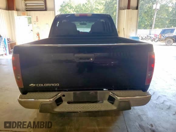 2006 Chevrolet Colorado 3LT z VIN 1GCDS136868173342, wystawiony jako Copart lot #84041925 z przebiegiem 267 495 mil mil oraz Czysty tytuł • Clean title. Historia ofert i sprzedaży dostępna na DreamBid. Obrazek 6.