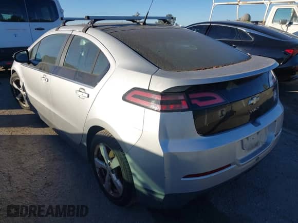 2012 Chevrolet Volt with VIN 1G1RA6E46CU126288, listed as a IAAI auction lot 43571985 with 206,340 mi miles and . Bid and sale history available at DreamBid. Image 3.