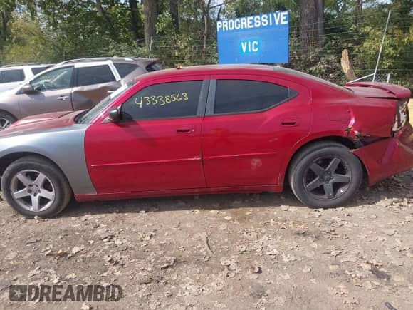 2009 Dodge Charger SXT с VIN 2B3KA33V99H584648, выставлен на аукционе IAAI как лот 43338563 с пробегом 117 936 миль миль и . История ставок и продаж доступна на DreamBid. Изображение 15.