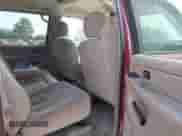2004 Chevrolet Suburban LT с VIN 1GNEC16Z64J253601, выставлен на аукционе IAAI как лот 42632065 с пробегом 129 973 миль миль и . История ставок и продаж доступна на DreamBid. Изображение 8.