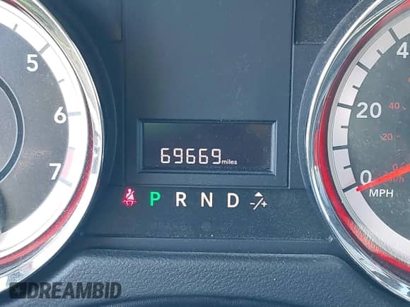 2015 Dodge Grand Caravan SE Plus with VIN 2C4RDGBG6FR653543, listed as a IAAI auction lot 41909408 with 69,669 mi miles and . Bid and sale history available at DreamBid. Image 7.