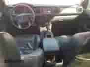 2023 Toyota Tacoma SR z VIN 3TYCZ5ANXPT115405, wystawiony jako Copart lot #82508855 z przebiegiem 64 680 mil mil oraz Nie do naprawy • Non repairable. Historia ofert i sprzedaży dostępna na DreamBid. Obrazek 8.