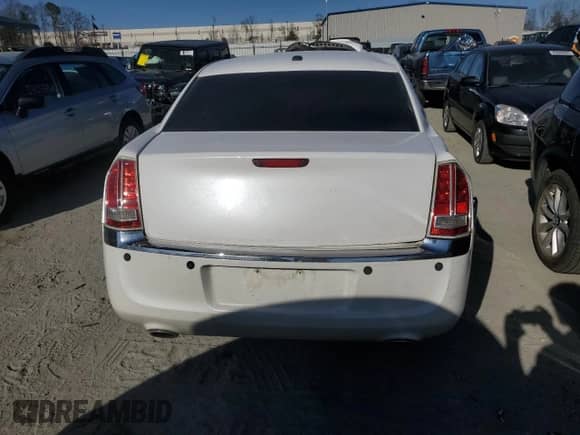 2012 Chrysler 300 C с VIN 2C3CCAKT7CH143419, выставлен на аукционе Copart как лот 46350825 с пробегом 130 839 миль миль и Списание • Salvage title. История ставок и продаж доступна на DreamBid. Изображение 6.