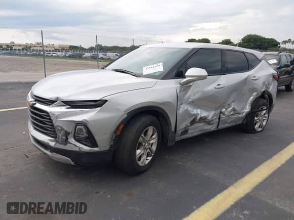 2021 Chevrolet Blazer LT с VIN 3GNKBCRS3MS586563, выставлен на аукционе IAAI как лот 43181360 с пробегом 87 982 миль миль и . История ставок и продаж доступна на DreamBid. Изображение 17.