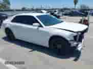 2017 Chrysler 300 S с VIN 2C3CCABG4HH664771, выставлен на аукционе IAAI как лот 42692209 с пробегом 128 994 миль миль и . История ставок и продаж доступна на DreamBid. Изображение 1.