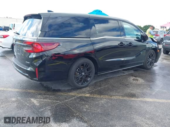 2025 Honda Odyssey Sport-L z VIN 5FNRL6H79SB049785, wystawiony jako IAAI lot #43384548 z przebiegiem 4 405 mil mil oraz . Historia ofert i sprzedaży dostępna na DreamBid. Obrazek 4.