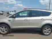 2018 Ford Escape SE с VIN 1FMCU9GD9JUA85683, выставлен на аукционе IAAI как лот 42973456 с пробегом 115 952 миль миль и . История ставок и продаж доступна на DreamBid. Изображение 14.