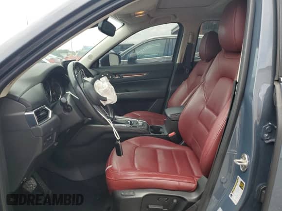2022 Mazda CX-5 S Carbon Edition z VIN JM3KFBCM3N0576228, wystawiony jako Copart lot #63972945 z przebiegiem 63 644 mil mil oraz Nie do naprawy • Non repairable. Historia ofert i sprzedaży dostępna na DreamBid. Obrazek 7.