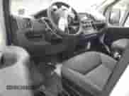 2017 Ram ProMaster Cargo z VIN 3C6TRVDG7HE549230, wystawiony jako Copart lot #57784945 z przebiegiem Nie podano mil oraz Szkoda całkowita • Salvage title. Historia ofert i sprzedaży dostępna na DreamBid. Obrazek 8.