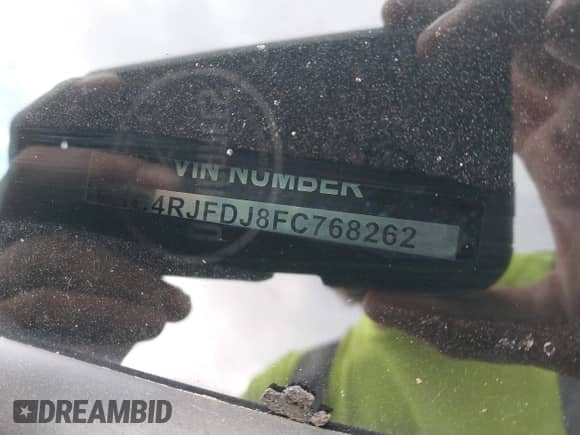 2015 Jeep Grand Cherokee SRT with VIN 1C4RJFDJ8FC768262, listed as a IAAI auction lot 42739805 with 86,840 mi miles and . Bid and sale history available at DreamBid. Image 9.