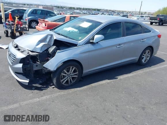 2017 Hyundai Sonata 2.4L with VIN 5NPE24AF6HH561666, listed as a IAAI auction lot 43049289 with Not provided miles and . Bid and sale history available at DreamBid. Image 17.