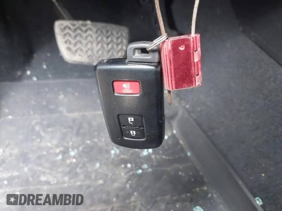 2021 Toyota Tundra SR5 with VIN 5TFDY5F13MX029741, listed as a IAAI auction lot 42030116 with 110,894 mi miles and . Bid and sale history available at DreamBid. Image 11.