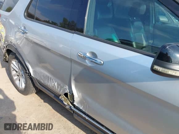 2011 Ford Explorer XLT с VIN 1FMHK7D85BGA19400, выставлен на аукционе IAAI как лот 43162865 с пробегом 119 131 миль миль и . История ставок и продаж доступна на DreamBid. Изображение 6.