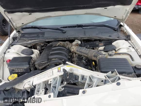 2010 Chrysler 300 Touring с VIN 2C3CA4CD2AH150130, выставлен на аукционе IAAI как лот 43298653 с пробегом 72 444 миль миль и . История ставок и продаж доступна на DreamBid. Изображение 10.