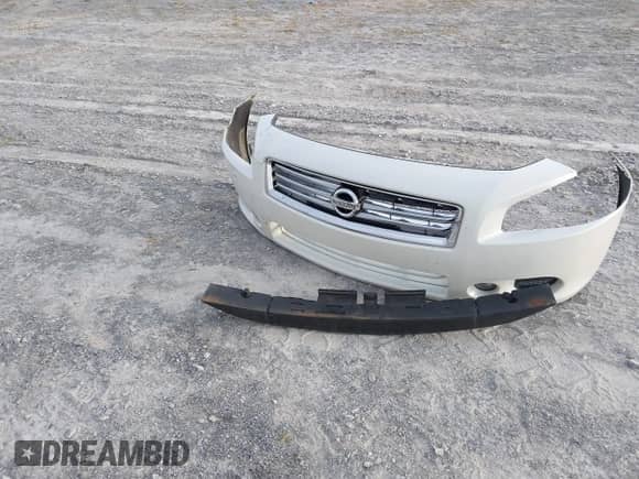 2014 Nissan Maxima S z VIN 1N4AA5AP8EC455331, wystawiony jako IAAI lot #43234592 z przebiegiem 191 688 mil mil oraz . Historia ofert i sprzedaży dostępna na DreamBid. Obrazek 12.