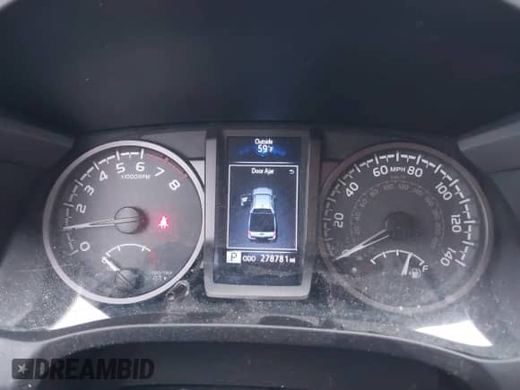 2017 Toyota Tacoma TRD Off Road z VIN 3TMDZ5BN2HM012821, wystawiony jako IAAI lot #43325557 z przebiegiem 278 781 mil mil oraz . Historia ofert i sprzedaży dostępna na DreamBid. Obrazek 7.