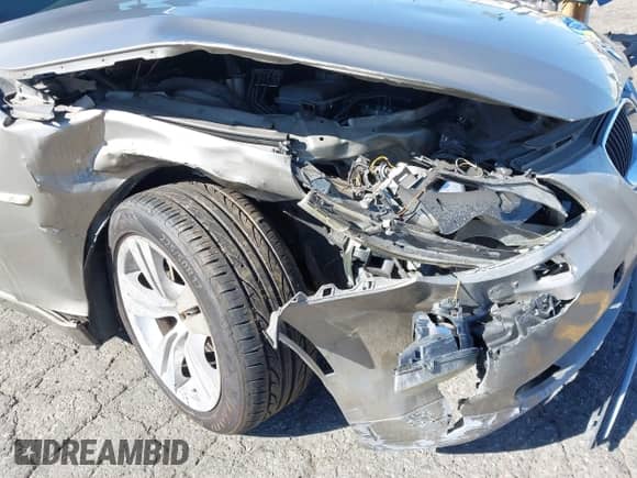 2010 BMW 5 Series 528i with VIN WBANU5C56AC128562, listed as a IAAI auction lot 43540774 with Not provided miles and . Bid and sale history available at DreamBid. Image 6.