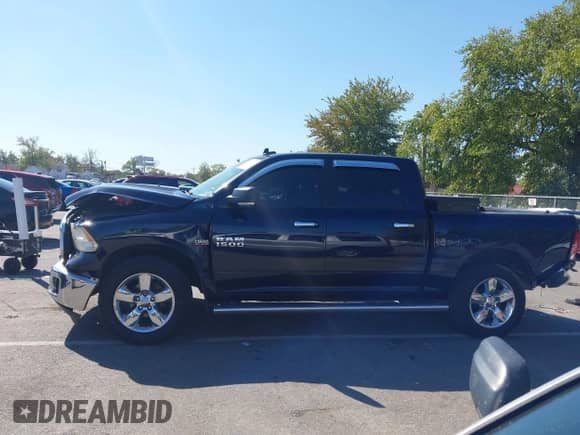 2017 Ram 1500 Big Horn z VIN 3C6RR7LT9HG565583, wystawiony jako IAAI lot #43347213 z przebiegiem 223 279 mil mil oraz . Historia ofert i sprzedaży dostępna na DreamBid. Obrazek 13.