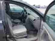2014 Chevrolet Traverse LT z VIN 1GNKRHKD1EJ318053, wystawiony jako IAAI lot #42562508 z przebiegiem 93 544 mil mil oraz . Historia ofert i sprzedaży dostępna na DreamBid. Obrazek 5.