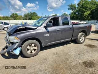 2018 Ram 1500 Tradesman z VIN 1C6RR6FG3JS210982, wystawiony jako Copart lot #83967415 z przebiegiem 162 720 mil mil oraz Szkoda całkowita • Salvage title. Historia ofert i sprzedaży dostępna na DreamBid. Obrazek 1.