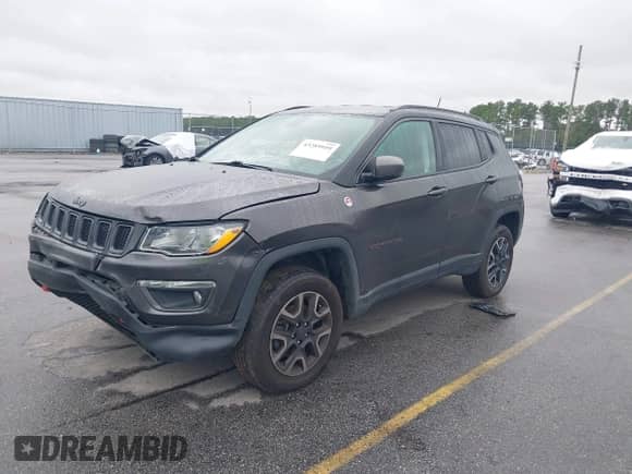 2019 Jeep Compass Trailhawk z VIN 3C4NJDDBXKT728498, wystawiony jako IAAI lot #43289959 z przebiegiem 128 134 mil mil oraz . Historia ofert i sprzedaży dostępna na DreamBid. Obrazek 2.