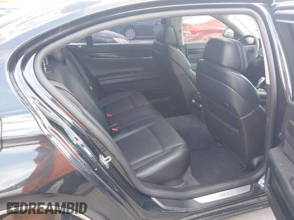 2011 BMW 7 Series 750Li xDrive с VIN WBAKC8C57BC434226, выставлен на аукционе IAAI как лот 43349221 с пробегом 72 354 миль миль и . История ставок и продаж доступна на DreamBid. Изображение 8.