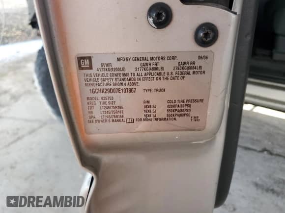 2007 Chevrolet Silverado 2500HD LT1 with VIN 1GCHK29D07E107867, listed as a Copart auction lot 85652165 with Not provided miles and Salvage title. Bid and sale history available at DreamBid. Image 13.