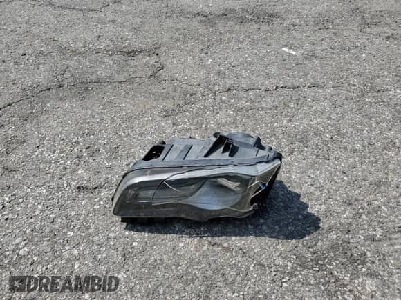 2012 Chrysler 300 S z VIN 2C3CCABG8CH183088, wystawiony jako Copart lot #69093845 z przebiegiem 123 855 mil mil oraz Szkoda całkowita • Salvage title. Historia ofert i sprzedaży dostępna na DreamBid. Obrazek 12.