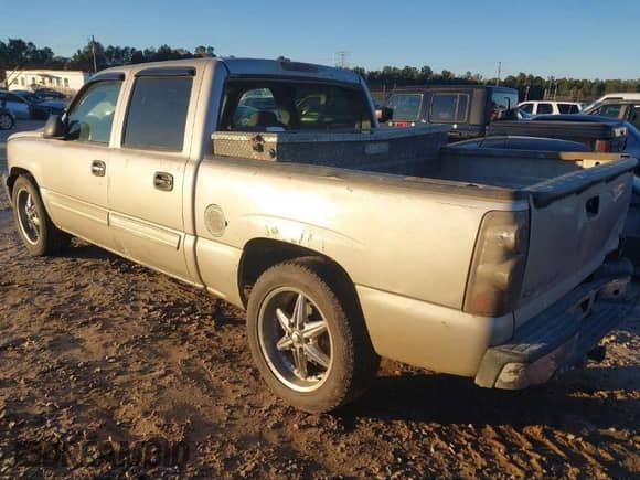2006 Chevrolet Silverado 1500 LT1 with VIN 2GCEC13T861207368, listed as a IAAI auction lot 41782149 with 240,915 mi miles and . Bid and sale history available at DreamBid. Image 3.