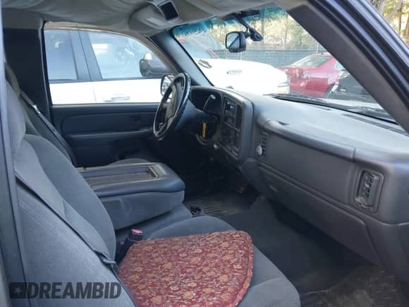 2004 Chevrolet Silverado 1500 LS with VIN 2GCEC19V141284704, listed as a IAAI auction lot 43422126 with 279,438 mi miles and . Bid and sale history available at DreamBid. Image 5.