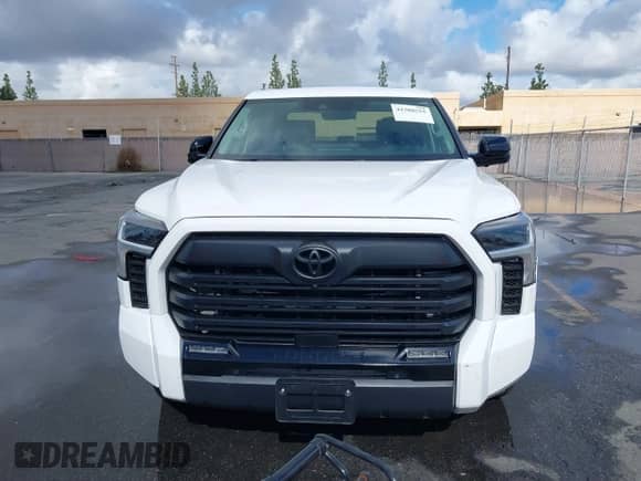 2024 Toyota Tundra Limited z VIN 5TFWA5DB9RX217552, wystawiony jako IAAI lot #41588555 z przebiegiem 3 216 mil mil oraz . Historia ofert i sprzedaży dostępna na DreamBid. Obrazek 12.