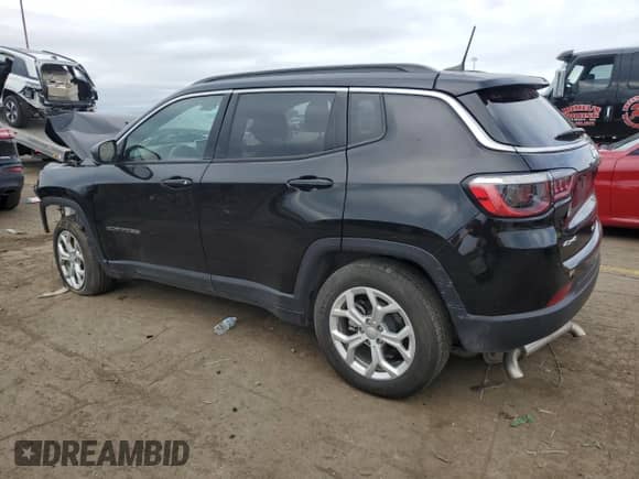 2024 Jeep Compass Latitude с VIN 3C4NJDBN6RT109582, выставлен на аукционе Copart как лот 86414165 с пробегом 54 448 миль миль и Списание • Salvage title. История ставок и продаж доступна на DreamBid. Изображение 2.