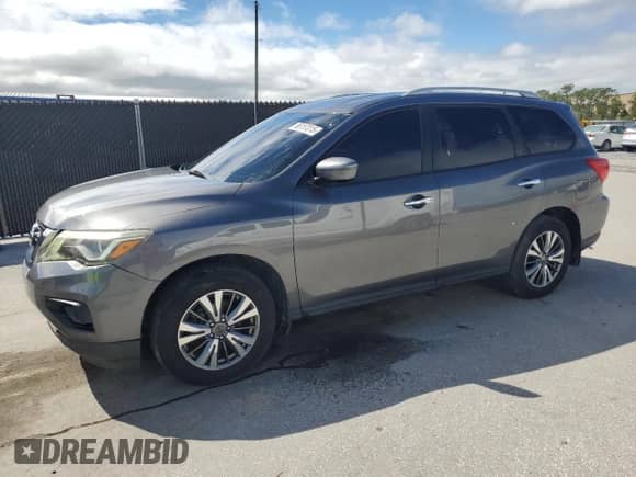 2017 Nissan Pathfinder SV with VIN 5N1DR2MN8HC622747, listed as a Copart auction lot 86187015 with 162,321 mi miles and Clean title. Bid and sale history available at DreamBid. Image 1.