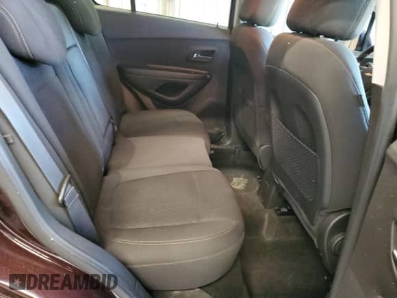 2021 Chevrolet Trax LS z VIN KL7CJNSB8MB352658, wystawiony jako Copart lot #66495035 z przebiegiem 37 871 mil mil oraz Szkoda całkowita • Salvage title. Historia ofert i sprzedaży dostępna na DreamBid. Obrazek 11.
