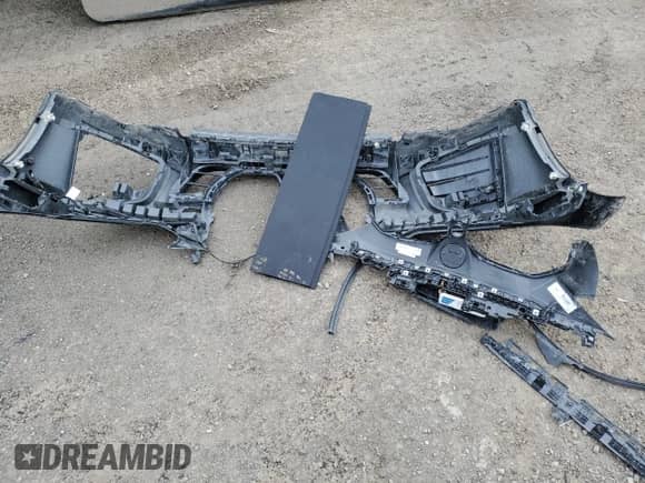 2024 BMW i4 eDrive40 с VIN WBY73AW08RFS56480, выставлен на аукционе Copart как лот 56671815 с пробегом 15 859 миль миль и Списание • Salvage title. История ставок и продаж доступна на DreamBid. Изображение 12.