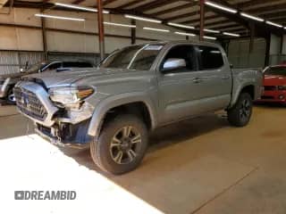 2019 Toyota Tacoma SR with VIN 3TMCZ5AN3KM247572, listed as a Copart auction lot 80404685 with 31,653 mi miles and Salvage title. Bid and sale history available at DreamBid. Image 1.