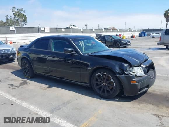 2006 Chrysler 300 C SRT-8 with VIN 2C3LA73W86H518966, listed as a IAAI auction lot 42725107 with 175,474 mi miles and . Bid and sale history available at DreamBid. Image 14.