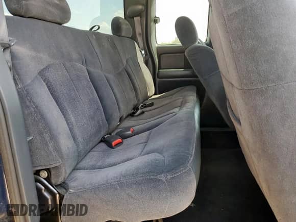 2001 Chevrolet Silverado 1500 LS с VIN 2GCEC19V511182849, выставлен на аукционе Copart как лот 85094155 с пробегом 128 562 миль миль и Списание • Salvage title. История ставок и продаж доступна на DreamBid. Изображение 10.