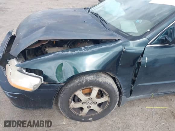 2000 Honda Accord SE with VIN 1HGCG5677YA117267, listed as a IAAI auction lot 42340016 with Not provided miles and . Bid and sale history available at DreamBid. Image 14.