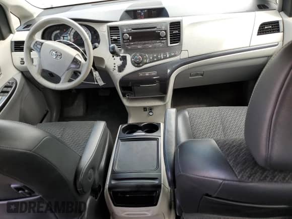 2013 Toyota Sienna SE with VIN 5TDXK3DCXDS347384, listed as a Copart auction lot 70305815 with 94,648 mi miles and Salvage title. Bid and sale history available at DreamBid. Image 8.