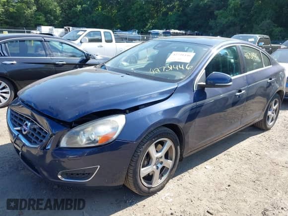 2013 Volvo S60 T5 с VIN YV1612FH9D2178834, выставлен на аукционе IAAI как лот 42731446 с пробегом 152 762 миль миль и . История ставок и продаж доступна на DreamBid. Изображение 2.