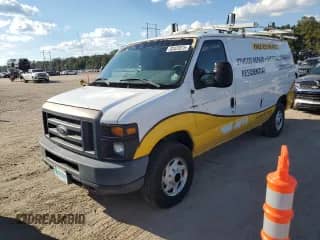 2014 Ford Econoline Cargo Commercial with VIN 1FTNE2EW2EDA16748, listed as a Copart auction lot 82422615 with 200,853 mi miles and Clean title. Bid and sale history available at DreamBid. Image 1.