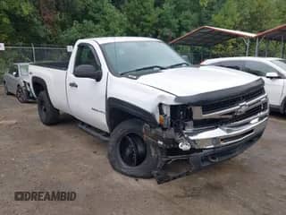 2008 Chevrolet Silverado 2500HD 1LT with VIN 1GCHK24KX8E137868, listed as a IAAI auction lot 43418663 with 173,253 mi miles and . Bid and sale history available at DreamBid. Image 1.