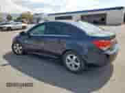2014 Chevrolet Cruze 1LT z VIN 1G1PC5SB6E7375917, wystawiony jako Copart lot #82274135 z przebiegiem 129 084 mil mil oraz Szkoda całkowita • Salvage title. Historia ofert i sprzedaży dostępna na DreamBid. Obrazek 2.
