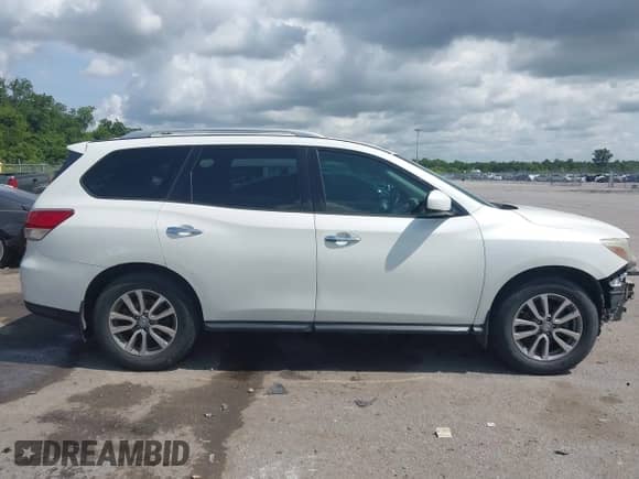 2016 Nissan Pathfinder S с VIN 5N1AR2MN7GC670676, выставлен на аукционе IAAI как лот 42391995 с пробегом 165 391 миль миль и . История ставок и продаж доступна на DreamBid. Изображение 13.