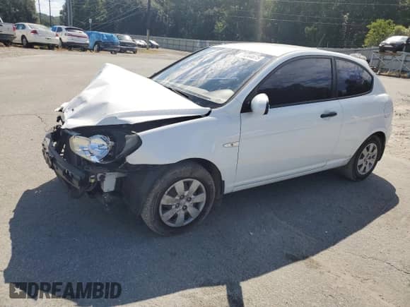 2009 Hyundai Accent Auto GS с VIN KMHCM36C19U131475, выставлен на аукционе Copart как лот 71244675 с пробегом 111 056 миль миль и Списание • Salvage title. История ставок и продаж доступна на DreamBid. Изображение 1.