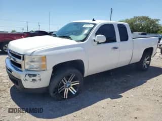 2009 Chevrolet Silverado 1500 LS с VIN 1GCEC19C79Z276927, выставлен на аукционе Copart как лот 53915065 с пробегом 108 304 миль миль и Списание • Salvage title. История ставок и продаж доступна на DreamBid. Изображение 1.