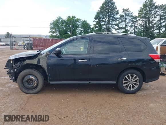 2015 Nissan Pathfinder SL with VIN 5N1AR2MM7FC656931, listed as a IAAI auction lot 42092907 with 156,529 mi miles and . Bid and sale history available at DreamBid. Image 15.